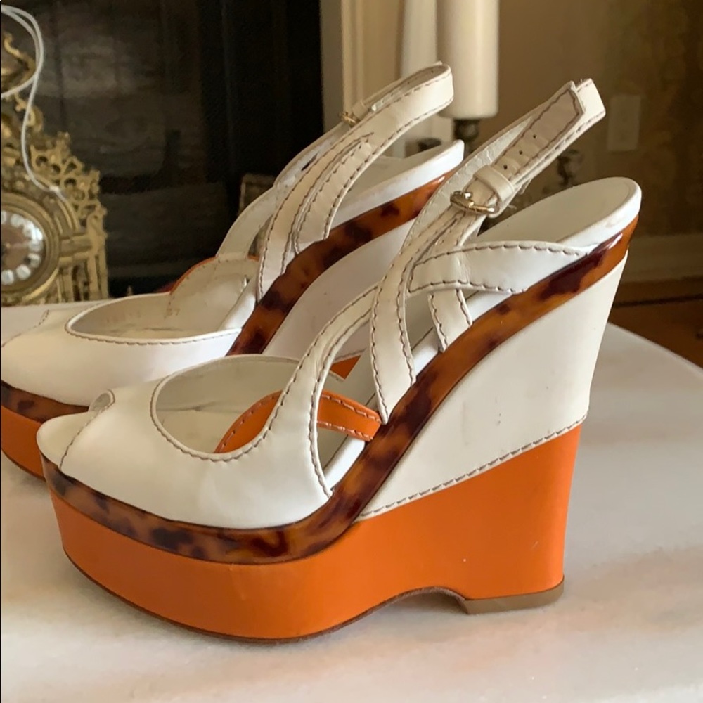 Shoes - Picture 4 of 4